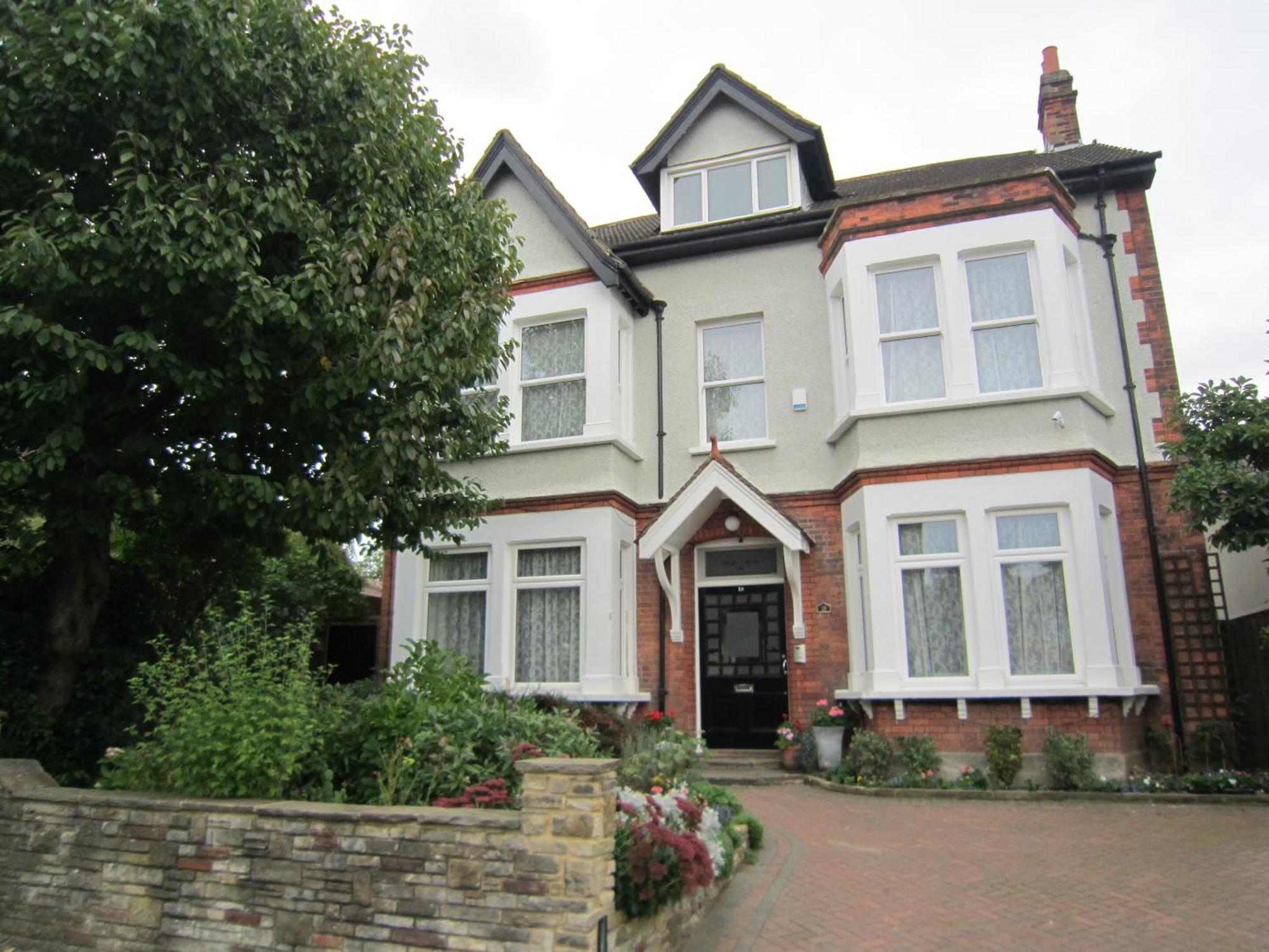 Croham Park - Free Parking & Wi-Fi Bed & Breakfast Croydon Exterior photo